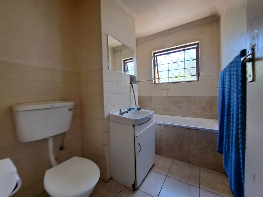 3 Bedroom Property for Sale in Electric City Western Cape